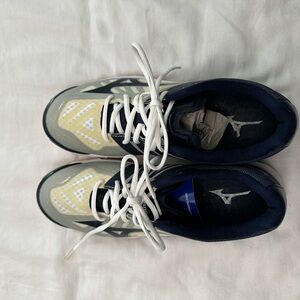 New without box. Women’s Mizuno Wave Lightening - Navy and White. Size 10